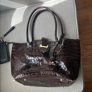 🇮🇹Vera Pelle Chocolate Brown Croc-Embossed Leather Tote